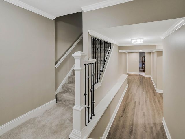 305 N Dale Avenue, Mchenry, IL 60050