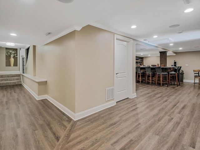 305 N Dale Avenue, Mchenry, IL 60050