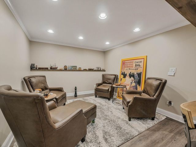 305 N Dale Avenue, Mchenry, IL 60050