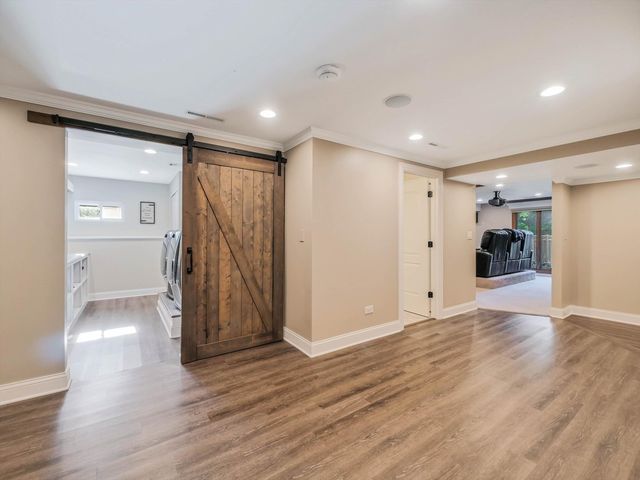 305 N Dale Avenue, Mchenry, IL 60050
