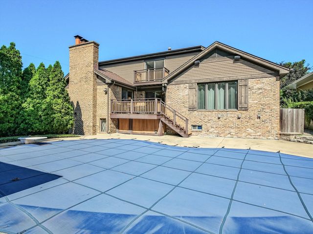 305 N Dale Avenue, Mchenry, IL 60050