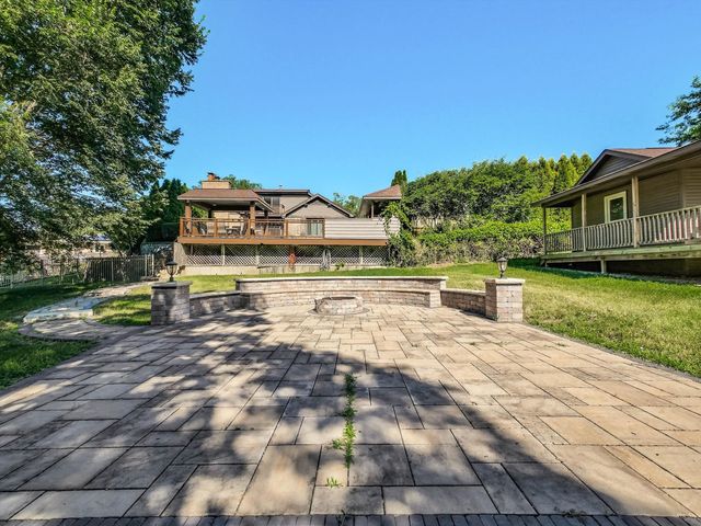 305 N Dale Avenue, Mchenry, IL 60050