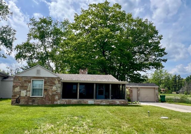 3325 N US-23 N, Oscoda Twp, MI 48750