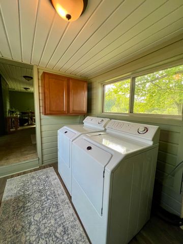 3325 N US-23 N, Oscoda Twp, MI 48750