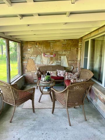 3325 N US-23 N, Oscoda Twp, MI 48750