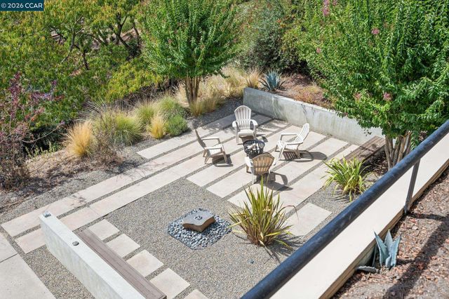 20 Northridge Ln, Lafayette, CA 94549