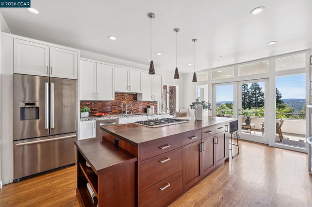 20 Northridge Ln, Lafayette, CA 94549