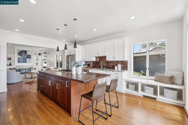 20 Northridge Ln, Lafayette, CA 94549