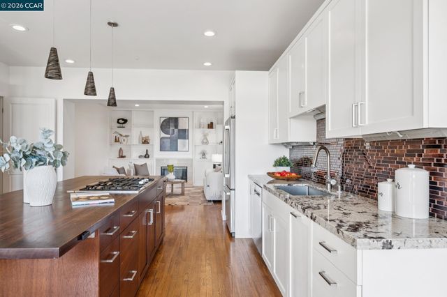 20 Northridge Ln, Lafayette, CA 94549