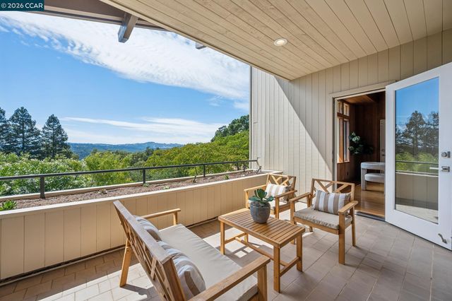20 Northridge Ln, Lafayette, CA 94549