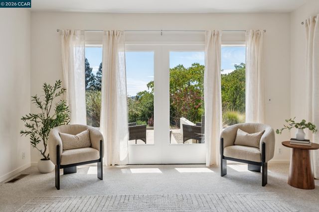 20 Northridge Ln, Lafayette, CA 94549