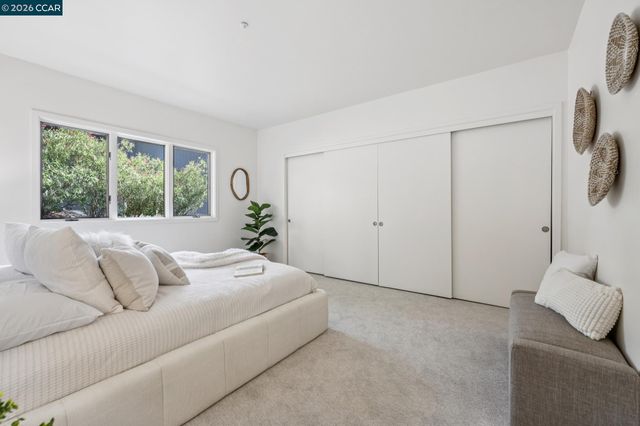 20 Northridge Ln, Lafayette, CA 94549