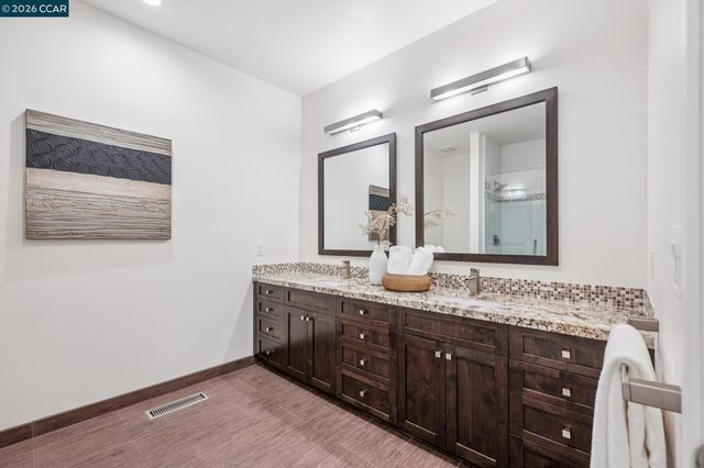 20 Northridge Ln, Lafayette, CA 94549