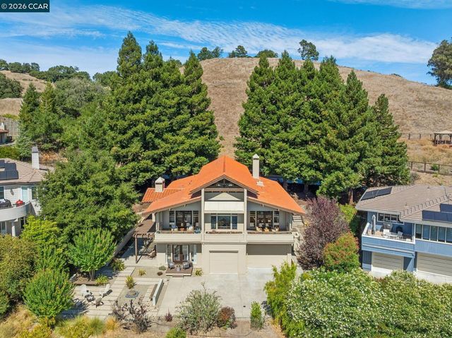 20 Northridge Ln, Lafayette, CA 94549