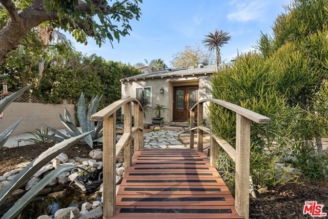 4719 W Wortser Avenue, Sherman Oaks, CA 91423