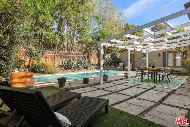 4719 W Wortser Avenue, Sherman Oaks, CA 91423