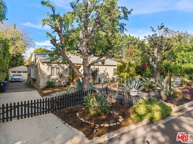 4719 W Wortser Avenue, Sherman Oaks, CA 91423