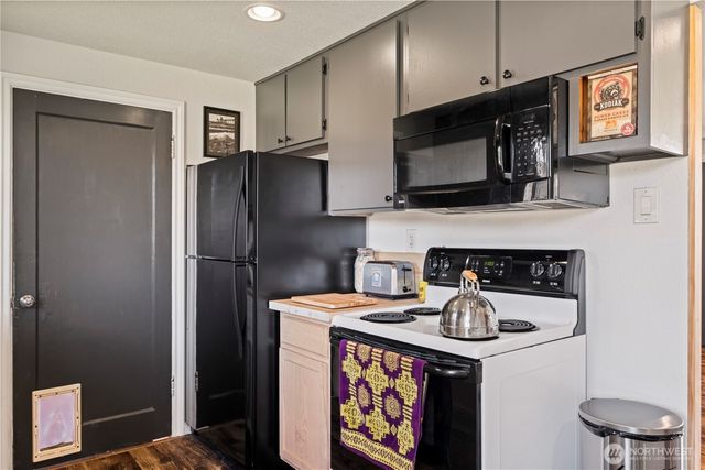 576 SE 5th Avenue, Oak Harbor, WA 98277
