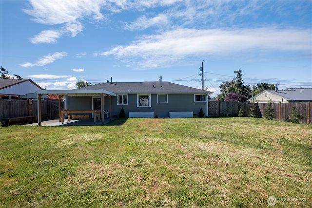 576 SE 5th Avenue, Oak Harbor, WA 98277