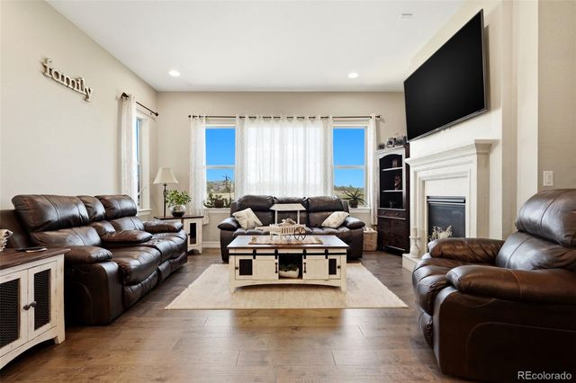 8641 S De Gaulle Court, Aurora, CO 80016