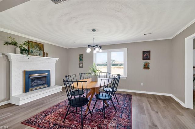 8469 Gates RD, Suffolk, VA 23437