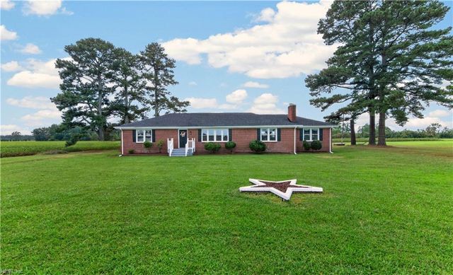 8469 Gates RD, Suffolk, VA 23437