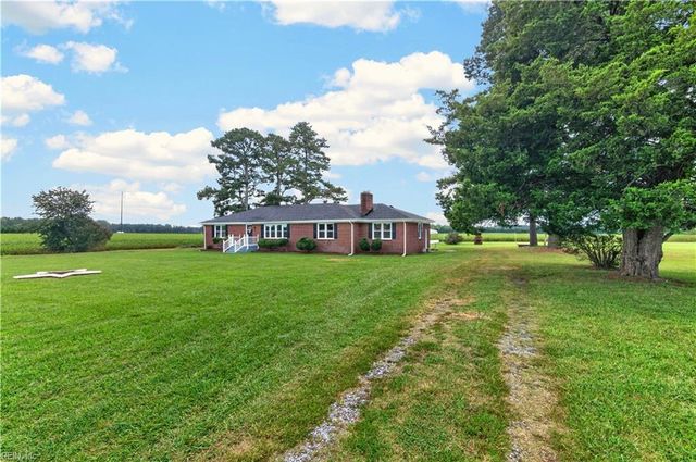 8469 Gates RD, Suffolk, VA 23437