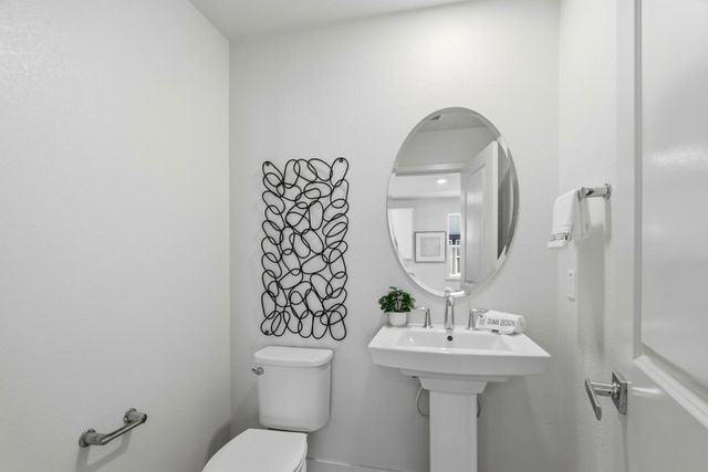 552 Galt Terrace 4, Sunnyvale, CA 94085