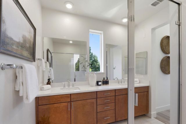 552 Galt Terrace 4, Sunnyvale, CA 94085