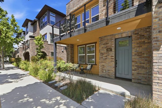 552 Galt Terrace 4, Sunnyvale, CA 94085