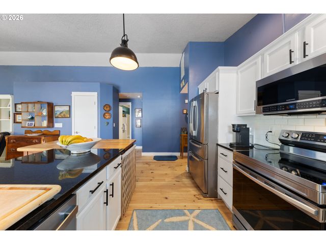 3468 Nw MARINE Ave, Lincoln City, OR 97367