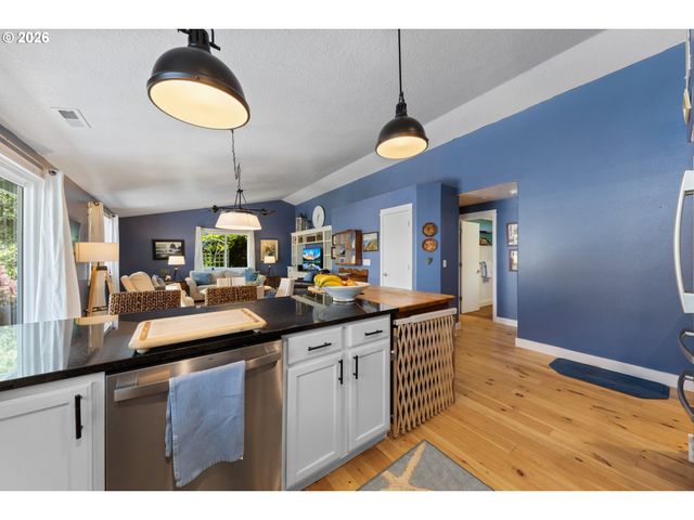 3468 Nw MARINE Ave, Lincoln City, OR 97367