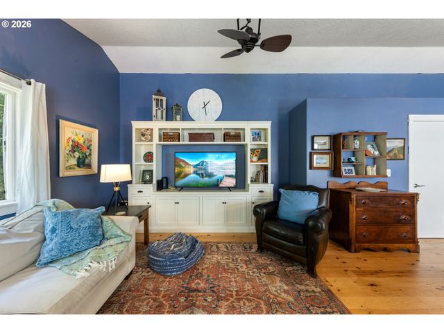 3468 Nw MARINE Ave, Lincoln City, OR 97367