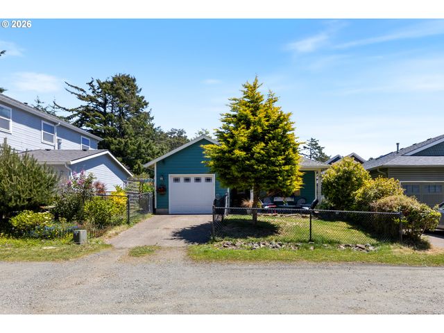 3468 Nw MARINE Ave, Lincoln City, OR 97367