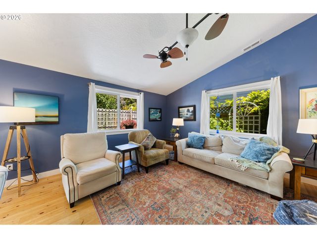 3468 Nw MARINE Ave, Lincoln City, OR 97367