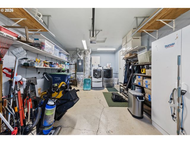 3468 Nw MARINE Ave, Lincoln City, OR 97367