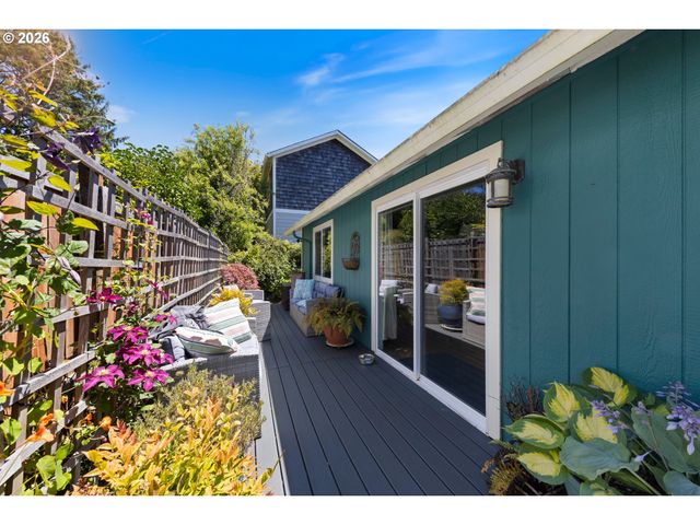 3468 Nw MARINE Ave, Lincoln City, OR 97367