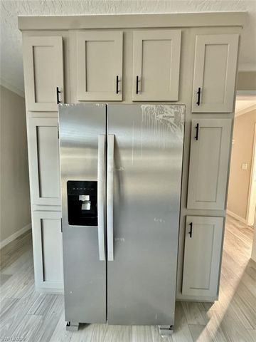 8104 Marx DR, North Fort Myers, FL 33917