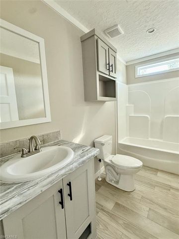 8104 Marx DR, North Fort Myers, FL 33917