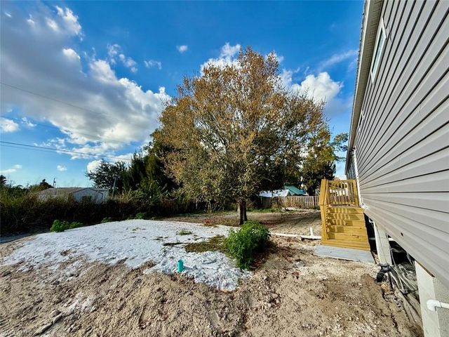 8104 Marx DR, North Fort Myers, FL 33917