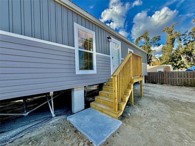 8104 Marx DR, North Fort Myers, FL 33917