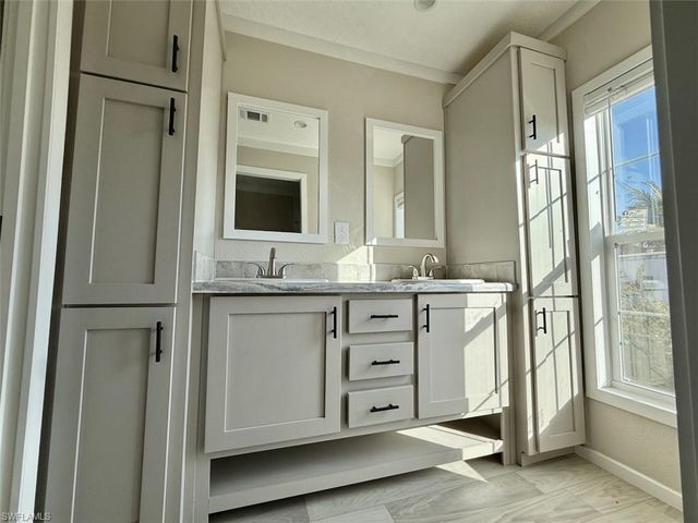 8104 Marx DR, North Fort Myers, FL 33917