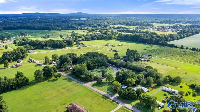 188 Bolden Hughey Road, Hazel Green, AL 35750