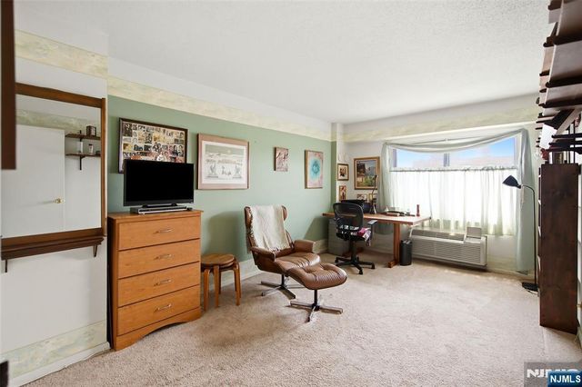 125 Prospect Avenue 8C, Hackensack, NJ 07601