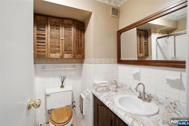 125 Prospect Avenue 8C, Hackensack, NJ 07601
