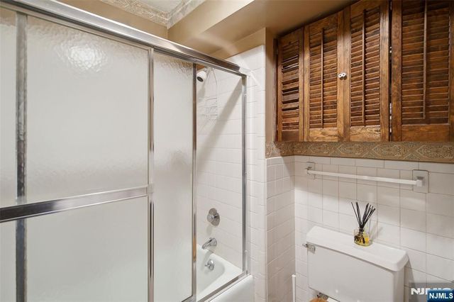 125 Prospect Avenue 8C, Hackensack, NJ 07601