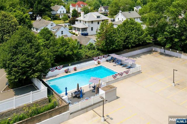 125 Prospect Avenue 8C, Hackensack, NJ 07601