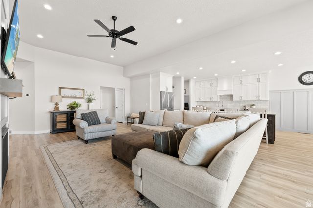 1433 N ORCHARD RIDGE LANE, Kaysville, UT 84037