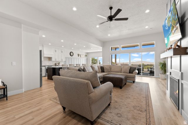 1433 N ORCHARD RIDGE LANE, Kaysville, UT 84037