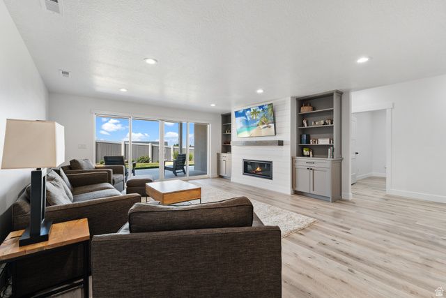 1433 N ORCHARD RIDGE LANE, Kaysville, UT 84037